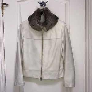 SOLD - Danier, White leather jacket, Rabbit fur collar, Size P